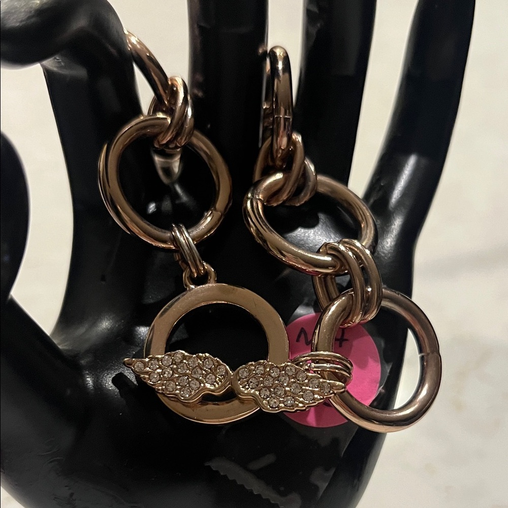Gold Chain Bracelet with Crystal Accents